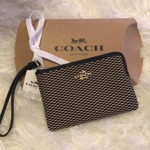 ‼️Authentic‼️ COACH Wristlet. Brand New.